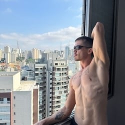 Foto de Artur 1994 - videos sexo ao vivo Sexo ao Vivo