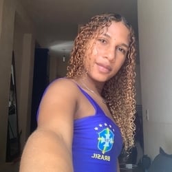 Foto de Aura Lorena ao vivo na webcam