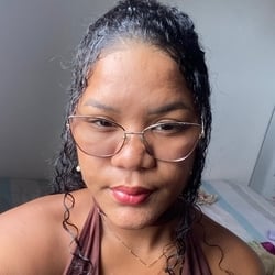 Foto de Aurora Soares 20 ao vivo na webcam