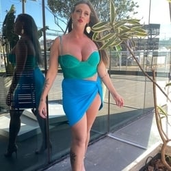 Foto de Ayla Gata ao vivo na webcam