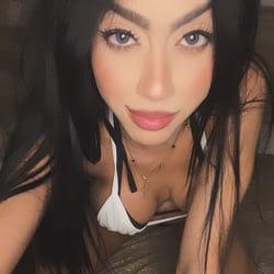 Foto de Aylinha 69 ao vivo na webcam