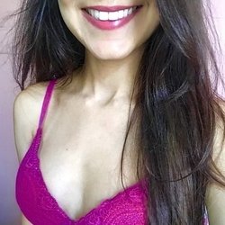 Foto de Aysha Lee ao vivo na webcam