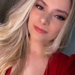 Foto de Aysra ao vivo na webcam