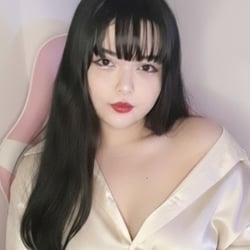 Foto de Hina X ao vivo na webcam