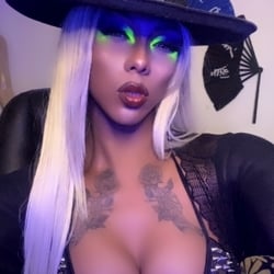 Foto de Ayy ao vivo na webcam