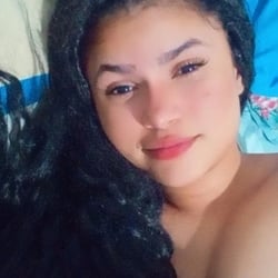 Foto de Babe Baixinha ao vivo na webcam