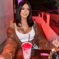 Foto de Babe Jennys ao vivo na webcam