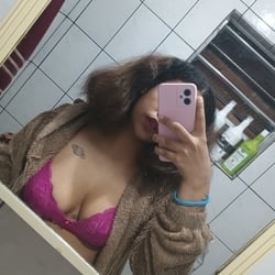 Foto de Babe Yuffie ao vivo na webcam