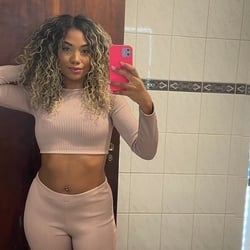 Foto de Babi 2020 ao vivo na webcam