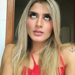 Foto de Babi Almeida ao vivo na webcam