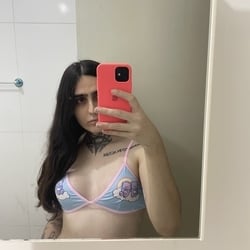 Foto de Babi Melo ao vivo na webcam