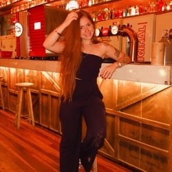 Foto de Babi Raposa ao vivo na webcam