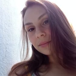 Foto de Baixinha Hotwife - videos sexo ao vivo Sexo ao Vivo