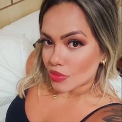 Foto de Barbara Bueno ao vivo na webcam