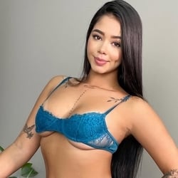 Foto de Barbie 24 Tatto ao vivo na webcam