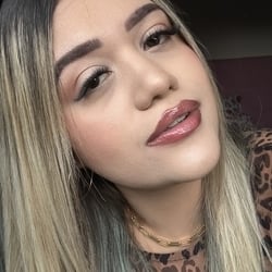 Foto de Barbie Hilary ao vivo na webcam