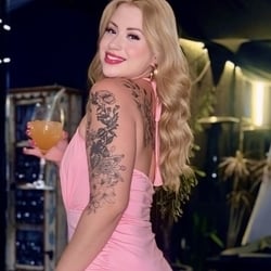 Foto de Barbie Hot 2811 ao vivo na webcam