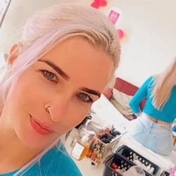 Foto de Barbye Mel ao vivo na webcam