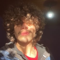 Foto de Be Biezutti ao vivo na webcam