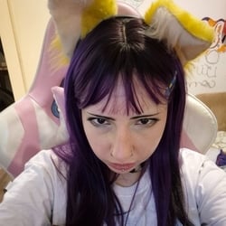 Foto de Bella Moon ao vivo na webcam