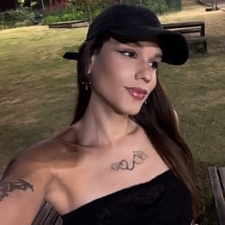 Foto de Bella Valença ao vivo na webcam