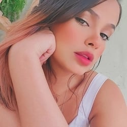 Foto de Bella Yumi ao vivo na webcam