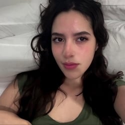 Foto de Bellaliveirah ao vivo na webcam