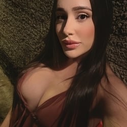 Foto de Bettina ao vivo na webcam