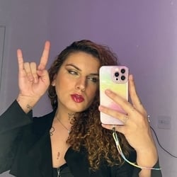 Foto de Betty Taylor ao vivo na webcam