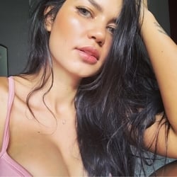 Foto de Bianca Villar ao vivo na webcam