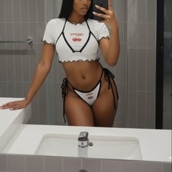 Foto de Billie Brown ao vivo na webcam