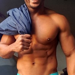 Foto de Black 31 Preto ao vivo na webcam