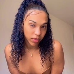 Foto de Ella Ajulia ao vivo na webcam