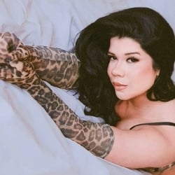 Foto de Blue Hell ao vivo na webcam