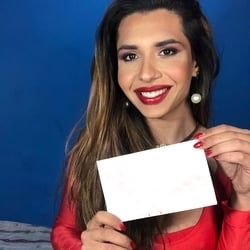 Foto de Boneca Fatal ao vivo na webcam