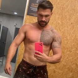 Foto de Boy Alfa ao vivo na webcam