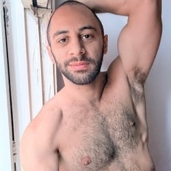 Foto de Boy Peludo 22 CM ao vivo na webcam