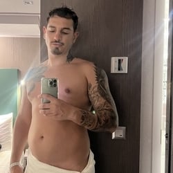 Foto de Boy Tatuado 0 ao vivo na webcam