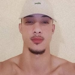 Foto de Bru Khalipha ao vivo na webcam