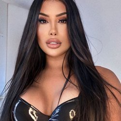 Foto de Bruna Canuto ao vivo na webcam