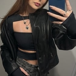 Foto de Bruna Colombo ao vivo na webcam