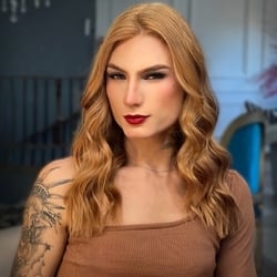 Foto de Bruna Corsi ao vivo na webcam