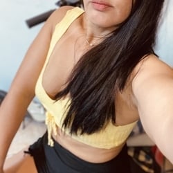 Foto de Bruna L ao vivo na webcam