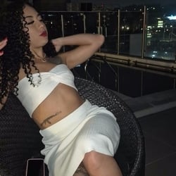 Foto de Bruna Mabi - videos sexo ao vivo Sexo ao Vivo