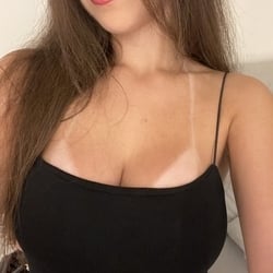 Foto de Bruna Vitta ao vivo na webcam