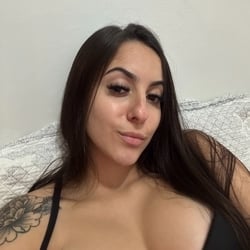 Foto de Bruninha Veloso ao vivo na webcam