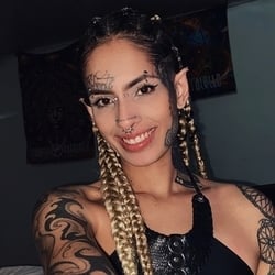 Foto de Bruxa 777 ao vivo na webcam