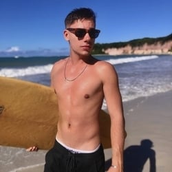 Foto de Bryan Felips ao vivo na webcam