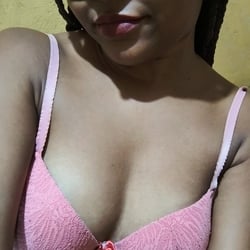 Foto de Cacau Priv ao vivo na webcam