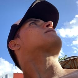 Foto de Caio Queiroz ao vivo na webcam